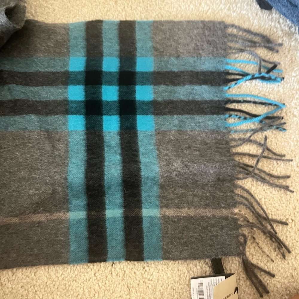 Burberry Kingfisher Check Scarf